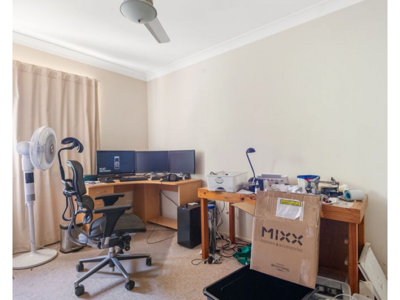 25/12 Crosby Avenue, Arana Hills QLD 4054