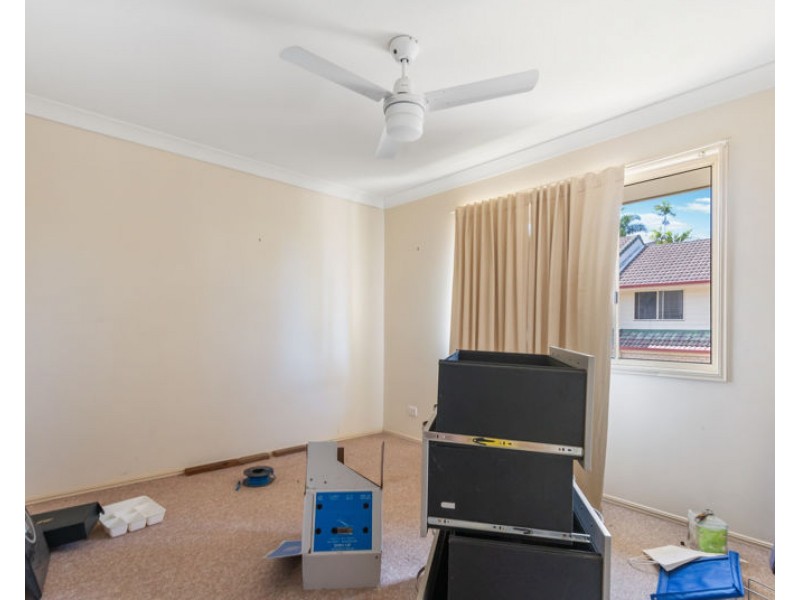 25/12 Crosby Avenue, Arana Hills QLD 4054