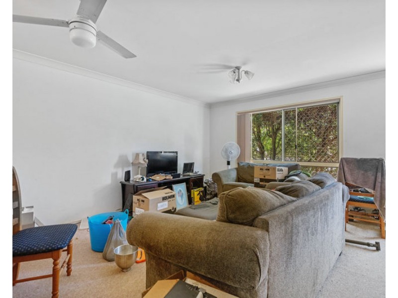 25/12 Crosby Avenue, Arana Hills QLD 4054