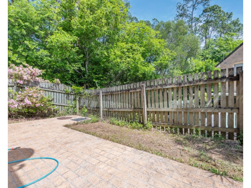 25/12 Crosby Avenue, Arana Hills QLD 4054