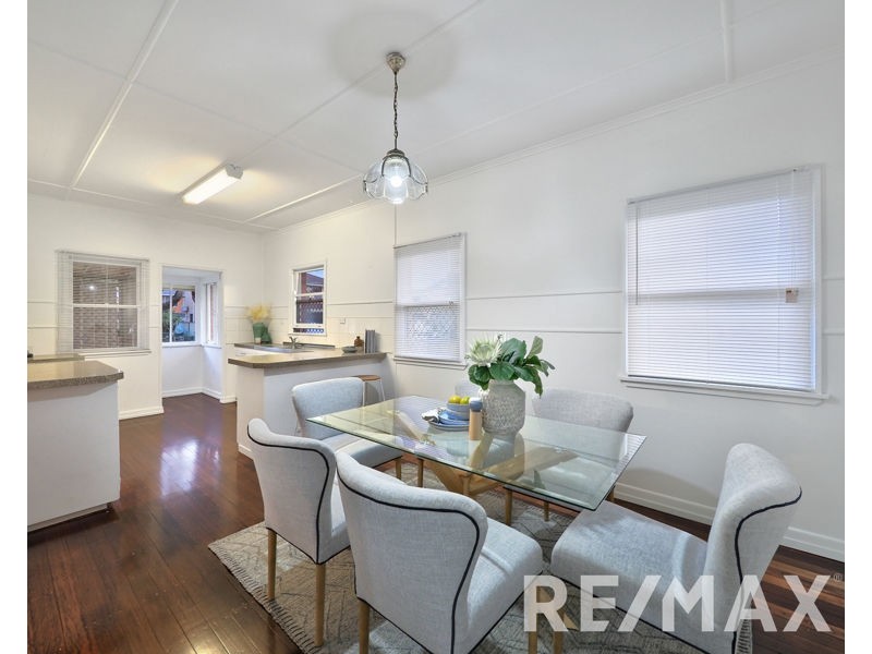 8 Haysmouth Parade, Clontarf QLD 4019