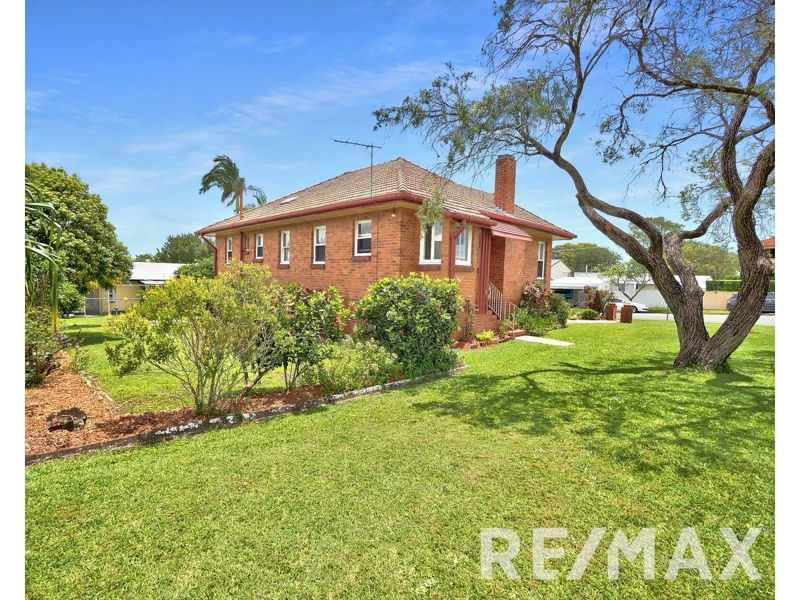 8 Haysmouth Parade, Clontarf QLD 4019