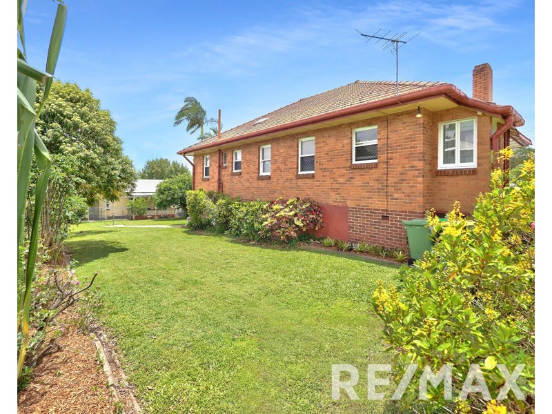 8 Haysmouth Parade, Clontarf QLD 4019