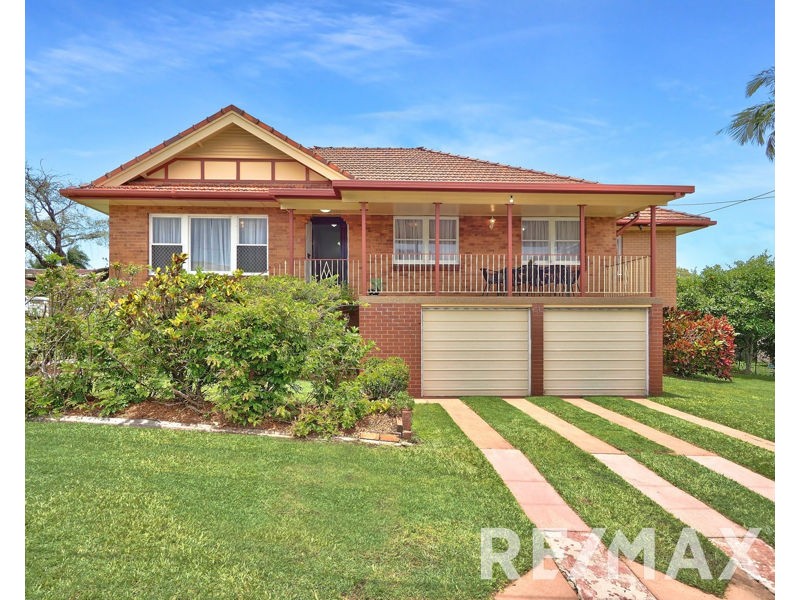 8 Haysmouth Parade, Clontarf QLD 4019