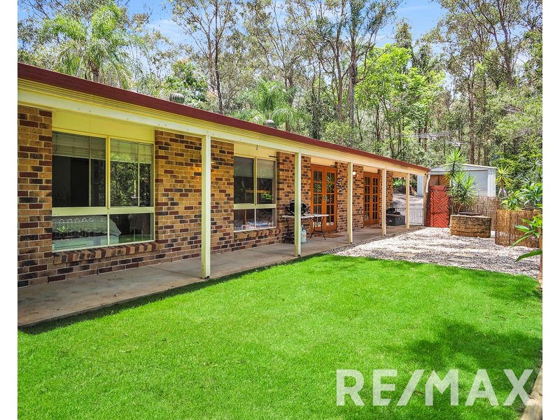 5 Hoare Court, Bunya QLD 4055