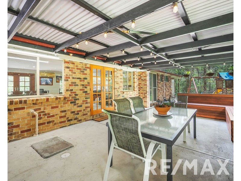 5 Hoare Court, Bunya QLD 4055