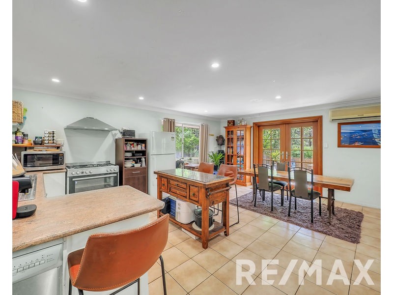 5 Hoare Court, Bunya QLD 4055