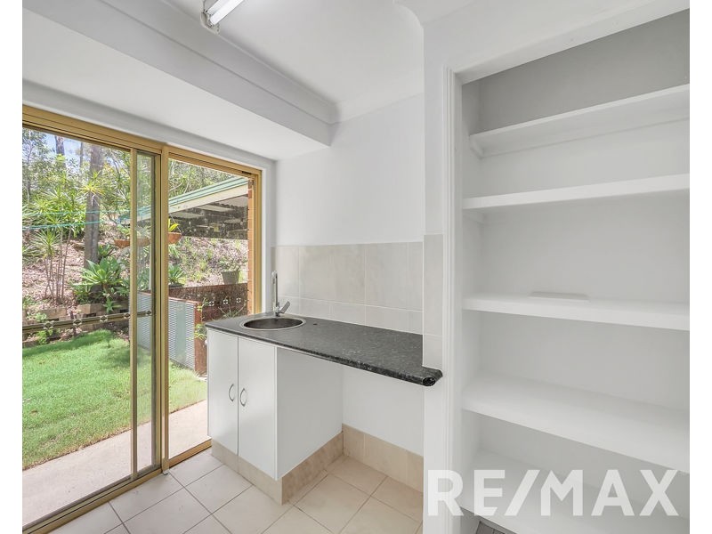 5 Hoare Court, Bunya QLD 4055