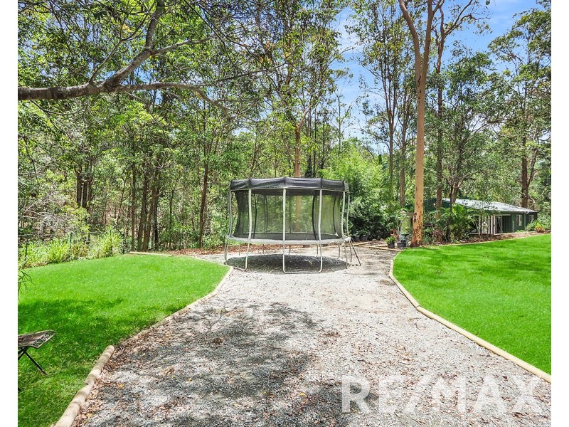 5 Hoare Court, Bunya QLD 4055