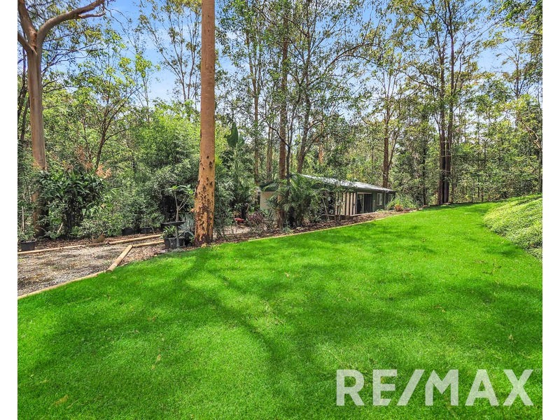 5 Hoare Court, Bunya QLD 4055