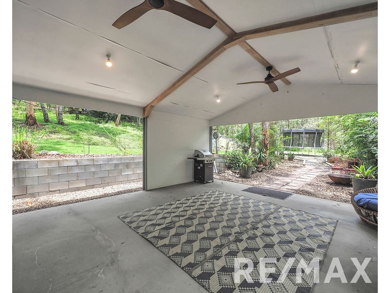 5 Hoare Court, Bunya QLD 4055