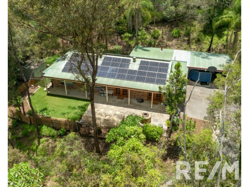 5 Hoare Court, Bunya QLD 4055