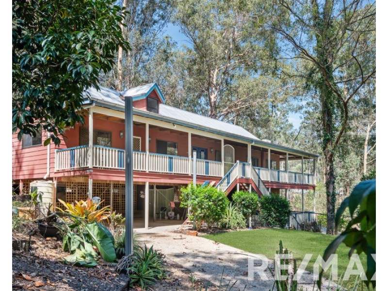 16 Kimberley Court, Eatons Hill QLD 4037