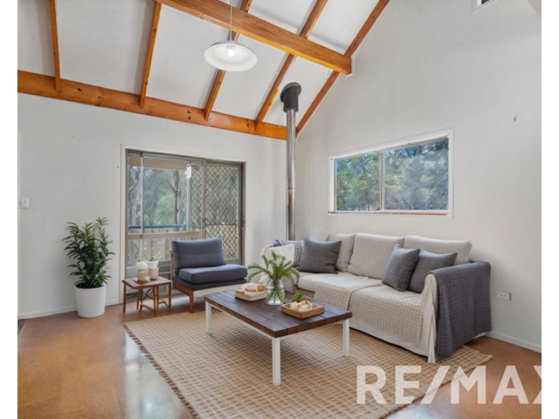 16 Kimberley Court, Eatons Hill QLD 4037