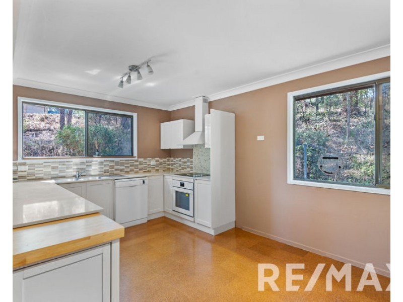 16 Kimberley Court, Eatons Hill QLD 4037