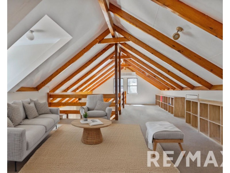 16 Kimberley Court, Eatons Hill QLD 4037