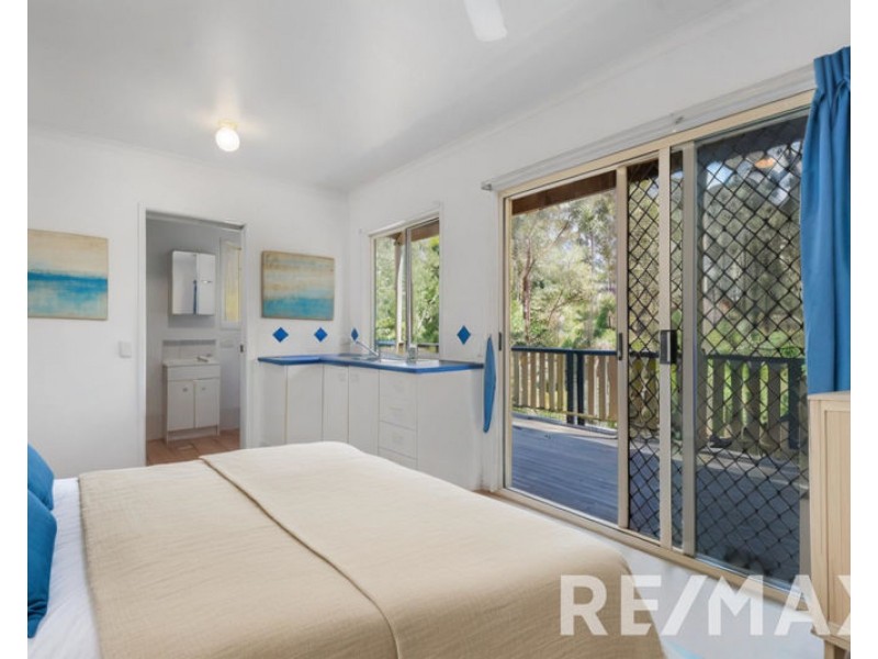 16 Kimberley Court, Eatons Hill QLD 4037