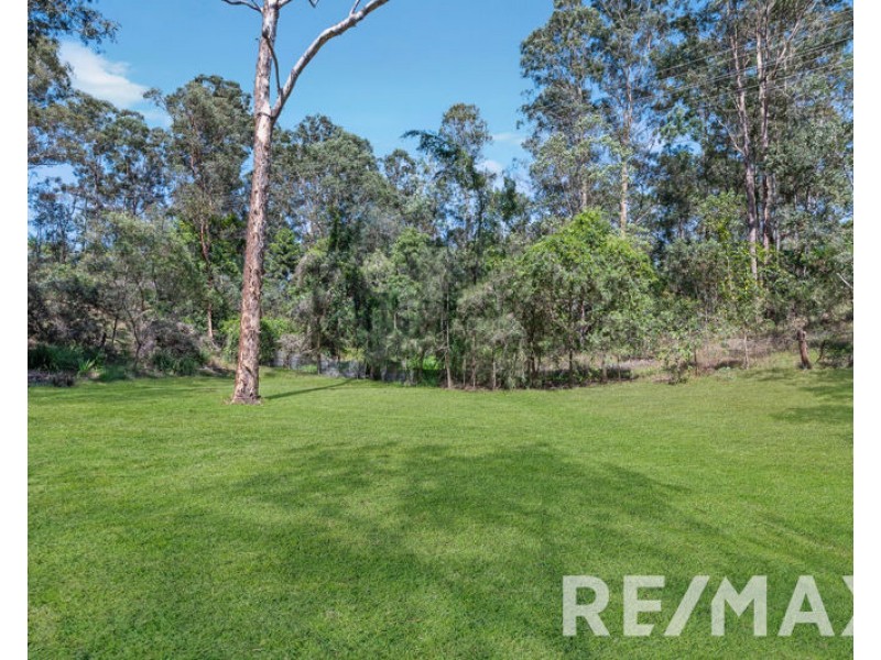 16 Kimberley Court, Eatons Hill QLD 4037