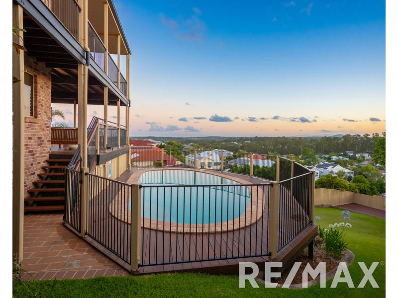 15 Emanual Court, Eatons Hill QLD 4037