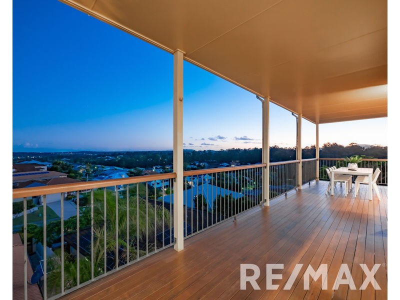 15 Emanual Court, Eatons Hill QLD 4037