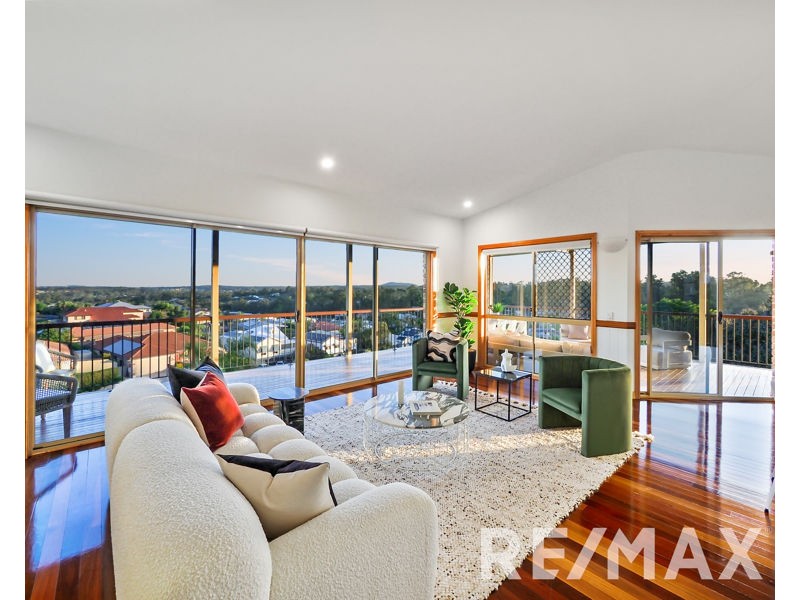 15 Emanual Court, Eatons Hill QLD 4037