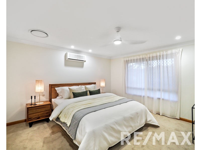 15 Emanual Court, Eatons Hill QLD 4037