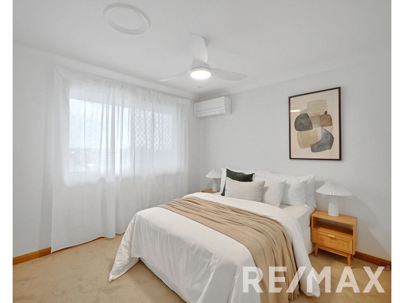 15 Emanual Court, Eatons Hill QLD 4037