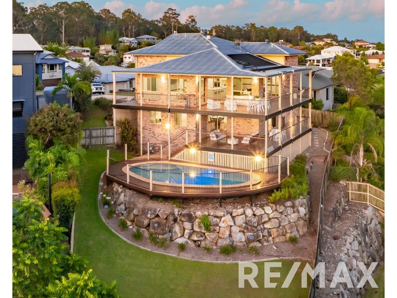 15 Emanual Court, Eatons Hill QLD 4037