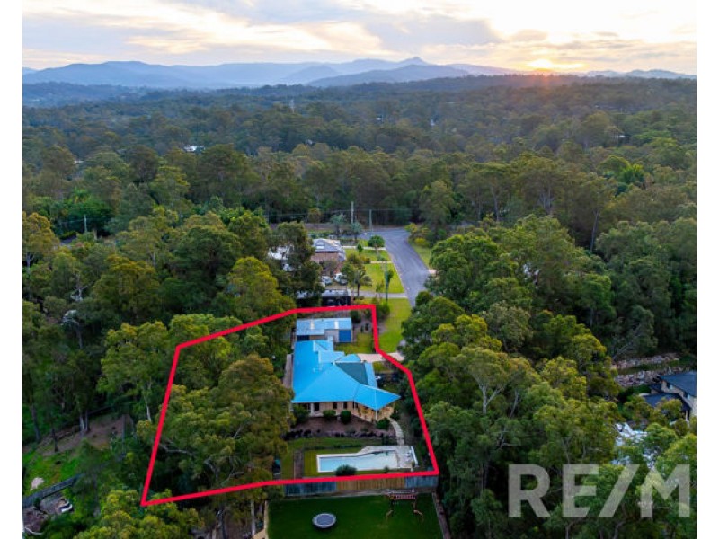 11 Fletchers Road, Eatons Hill QLD 4037