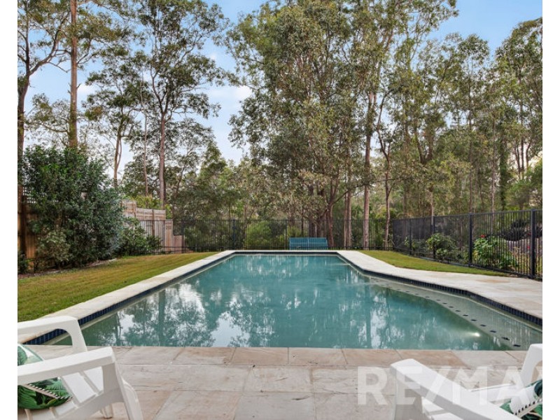 11 Fletchers Road, Eatons Hill QLD 4037