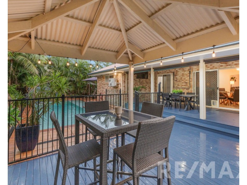 3 Tonnere Court, Eatons Hill QLD 4037