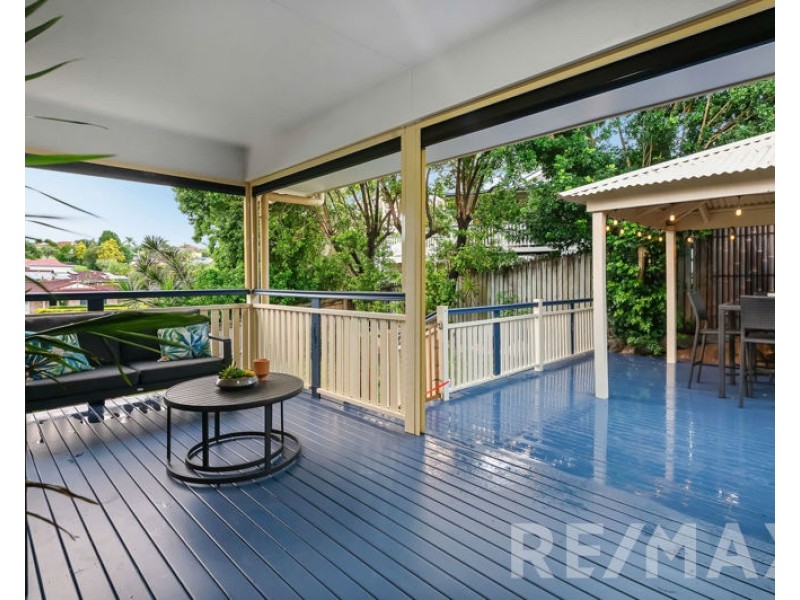 3 Tonnere Court, Eatons Hill QLD 4037