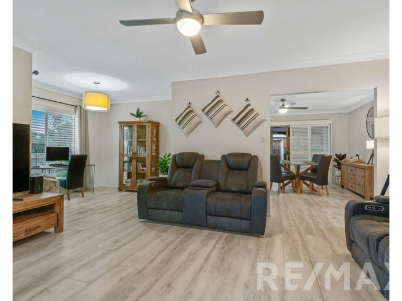 3 Tonnere Court, Eatons Hill QLD 4037