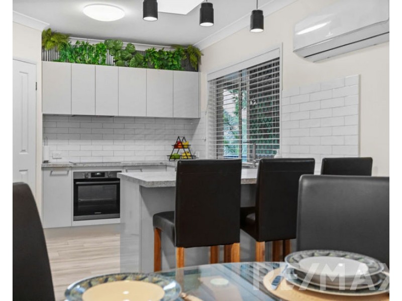 3 Tonnere Court, Eatons Hill QLD 4037