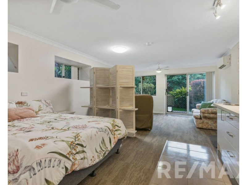 3 Tonnere Court, Eatons Hill QLD 4037