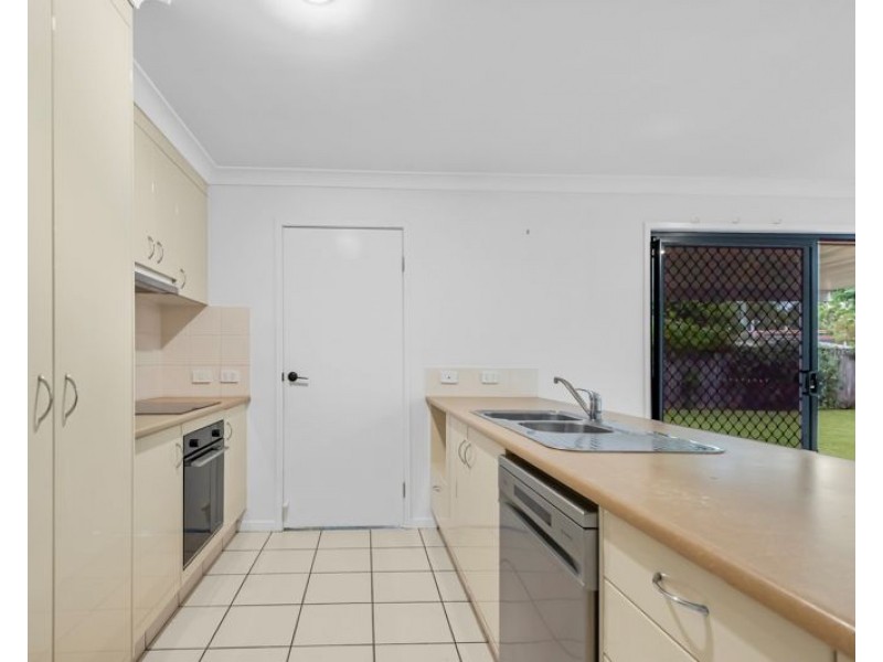 18 North Aston Court, Bray Park QLD 4500