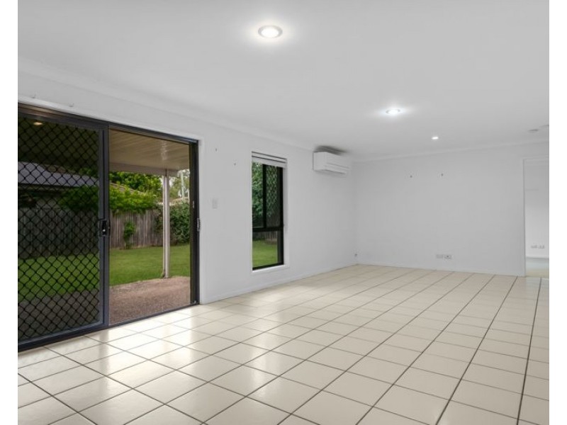 18 North Aston Court, Bray Park QLD 4500