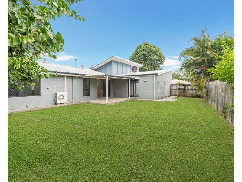 18 North Aston Court, Bray Park QLD 4500