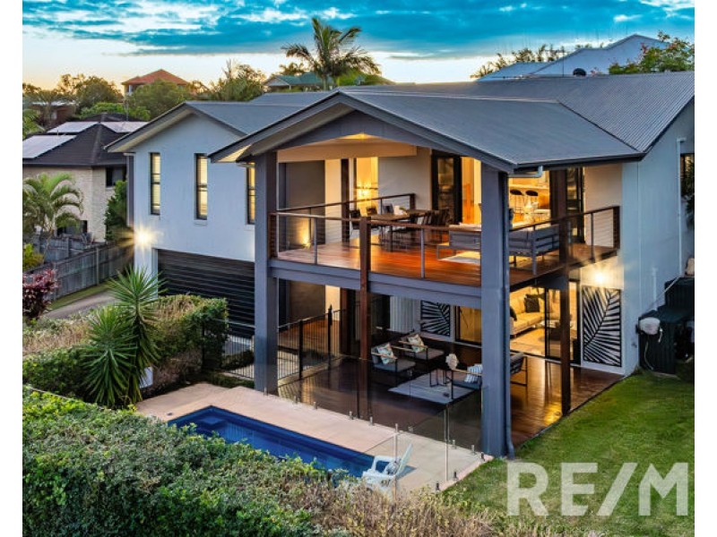 27 Brigadoon Crescent, Eatons Hill QLD 4037