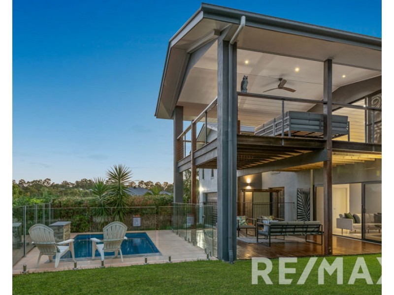 27 Brigadoon Crescent, Eatons Hill QLD 4037