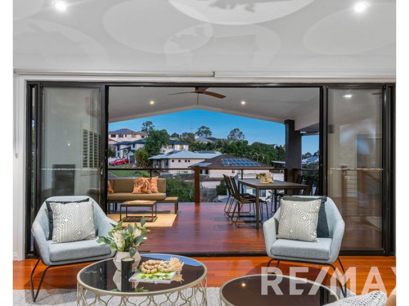 27 Brigadoon Crescent, Eatons Hill QLD 4037