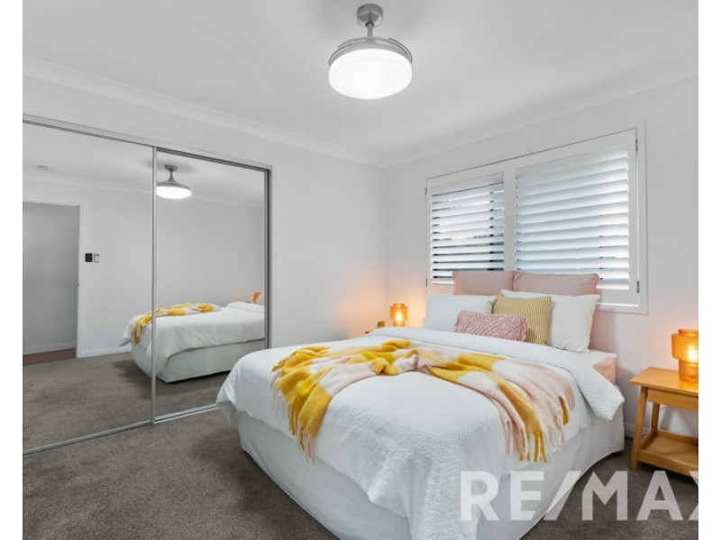 27 Brigadoon Crescent, Eatons Hill QLD 4037