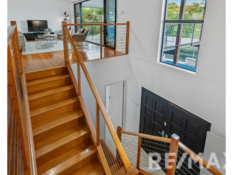 27 Brigadoon Crescent, Eatons Hill QLD 4037