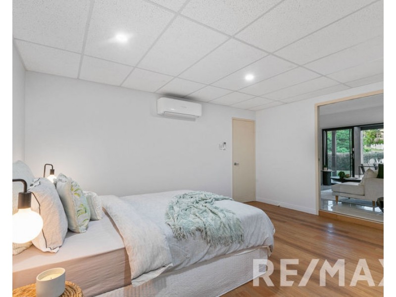 27 Brigadoon Crescent, Eatons Hill QLD 4037