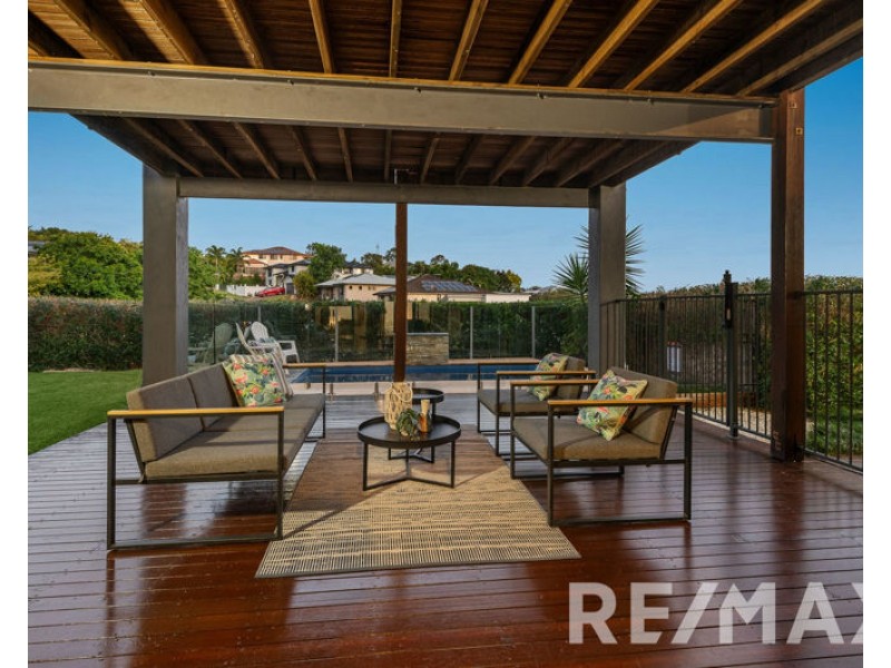 27 Brigadoon Crescent, Eatons Hill QLD 4037