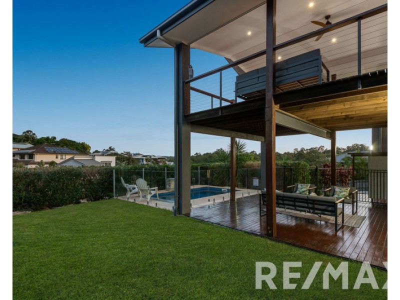 27 Brigadoon Crescent, Eatons Hill QLD 4037