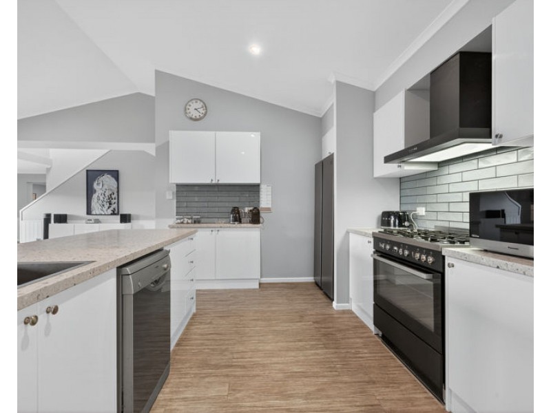 72 The Boulevard, Albany Creek QLD 4035