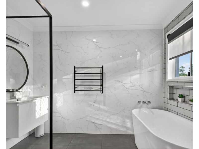 72 The Boulevard, Albany Creek QLD 4035