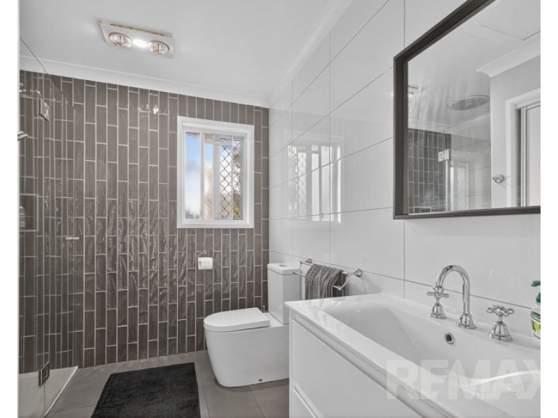 72 The Boulevard, Albany Creek QLD 4035