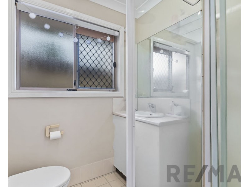 32 Thurlow Street, Newmarket QLD 4051